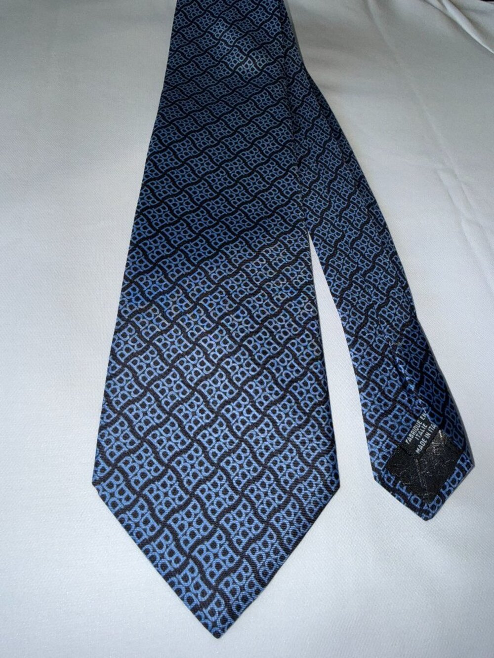 BALLY mens tie blue/black Bally logo silk made in Italy Like New Condition